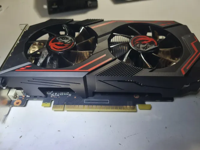 GTX 1650, 4GB, DDR6.