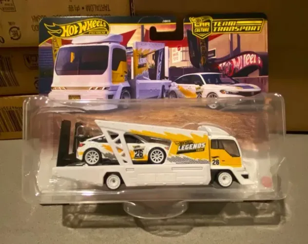 Hot Wheels Team Transport - 24' Honda Civic Type R e Kousoku Hauler - Legends Tour