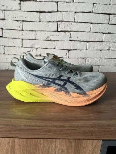 Tênis Asics Superblast 2