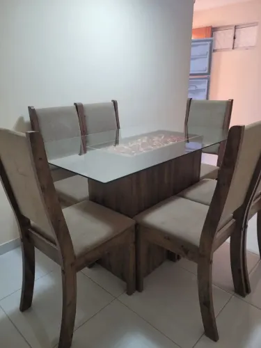 Conjunto de mesa / Jantar 6 cadeiras