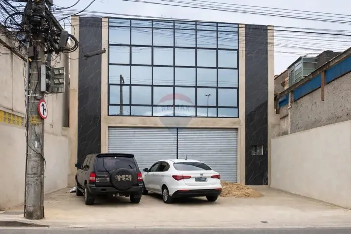 Galpão Comercial para Locação/Venda na Avenida Dom Hélder Câmara
