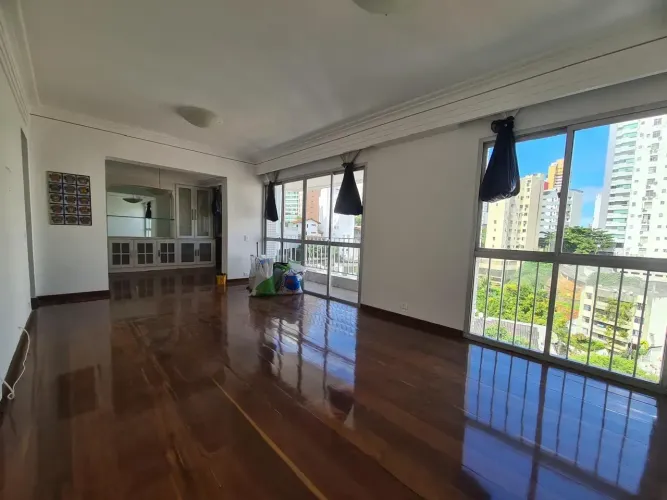 Apartamento à venda 3 quartos a venda na Ondina