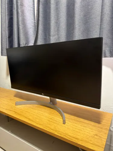 LG UltraWide 29WK600 29" Full HD IPS FreeSync -
