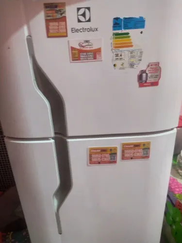 Mudanças, por isso estou vendendo está funcionando perfeitamente, nunca foi mexida.