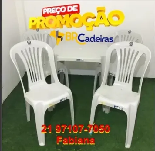 Mesa com cadeiras reforçadas