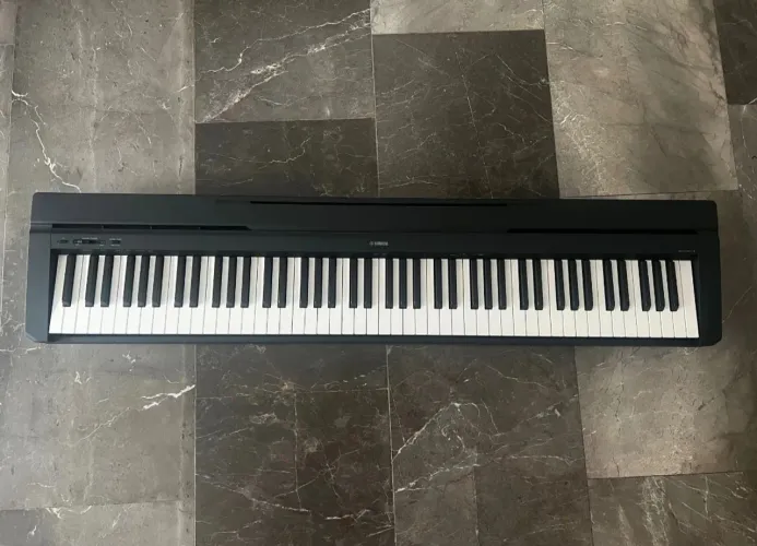 Piano digital Yamaha P35 88 teclas