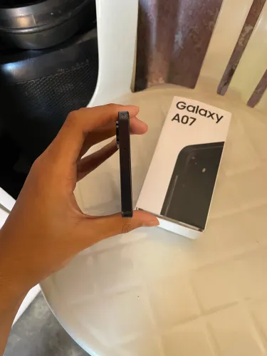 Celular da Samsung A07 128 GB semi novo poucas marcas de uso possui nota fiscal e caixa