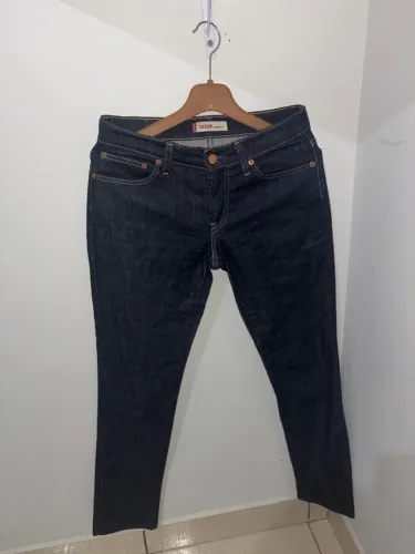 Calça Levis original feminina 36