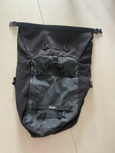 Vendo quatro Bolsas para motocicleta 