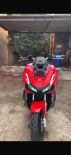 Moto ADV 150c