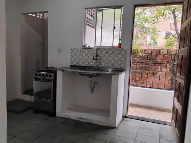 More em Pernambués - Casa a venda 