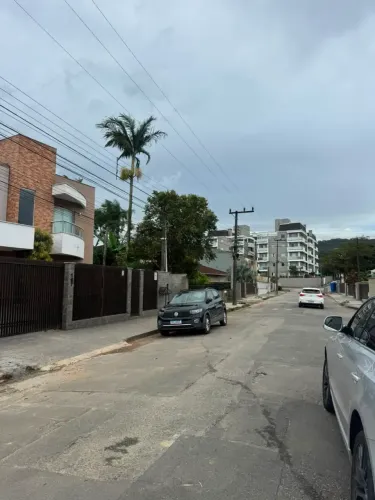 Terreno em uma localização estratégica no bairro Bom Retiro, em Joinville.