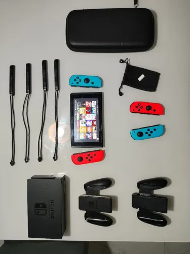 NINTENDO SWITCH V1 DESBLOQUEADO COM CARTÃO DE 512GB