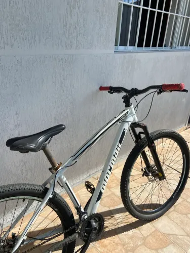 Bicicleta Aro 29 Mormaii Venice