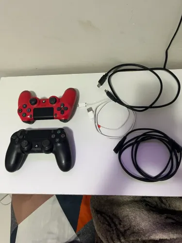 2 controles original Ps4 e cabos do play promoção corre!