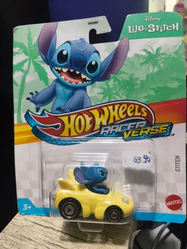 Hot Wheels Racer verse Stitch