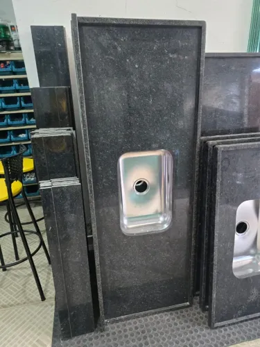 Pia 1,60 Granito Verde Ubatuba