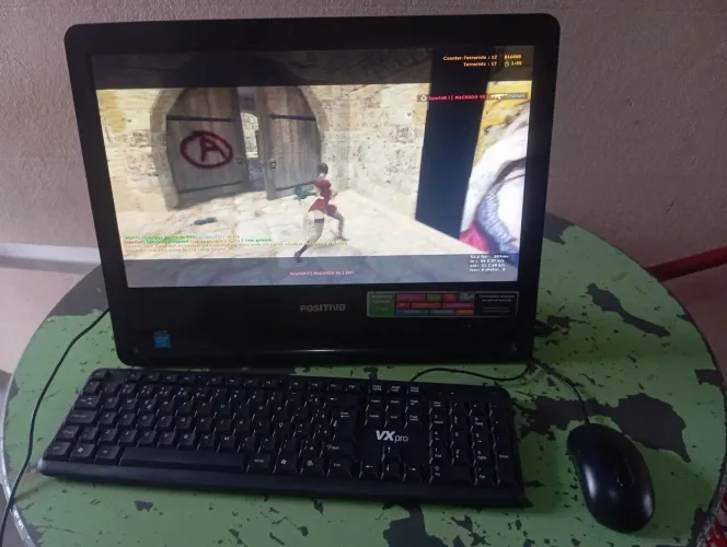 Al in one / 4 GB Memoria / tela 19.5 Led / SSD 128 GB / hdmi 