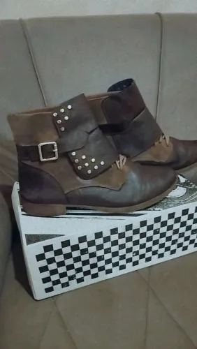 Botas do 35 ao 38 impecável