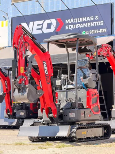 Mini escavadeira 1800kg