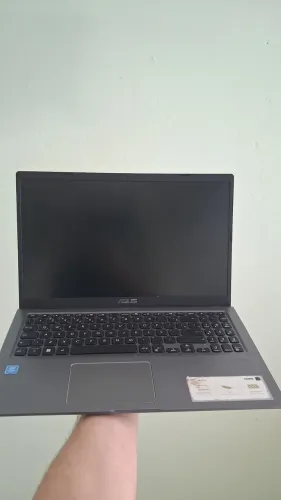 Vende-se ASUS VivoBook X515MA-BR765W.