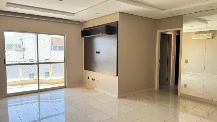Apartamento para alugar com armários planejados e 3 quartos sendo 1 suíte bosque da saude