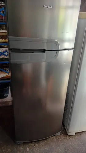 VENDO  LINDA GELADEIRA CONSUL INOX FAÇO A ENTREGA 