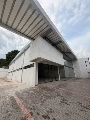 GALPÃO NO BAIRRO SÃO FRANCISCO/ PETRÓPOLIS EM MANAUS, COM 1.500M2 DE TERRENO