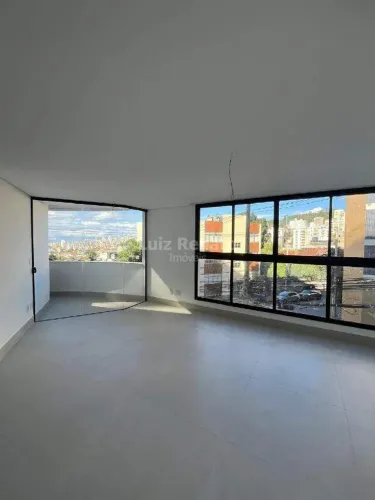 Apartamento à venda no bairro Santa Lúcia