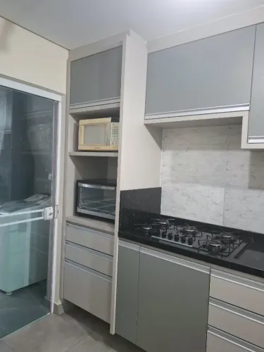Quarto para rapazes próximo ao Terminal do Campo Comprido