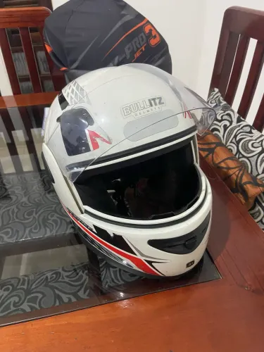 Capacete tamanho 56