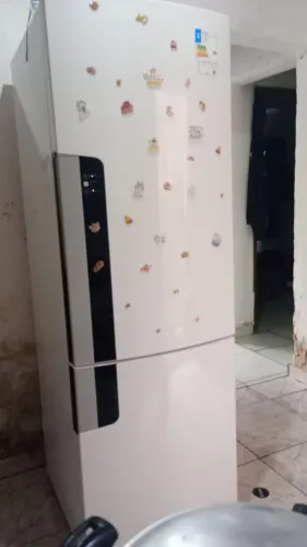 Troco geladeira por outra com volta pra mim