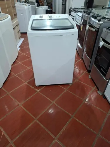 Máquina de lavar roupa consul super bem conservada de 12 kilos com cesto inox