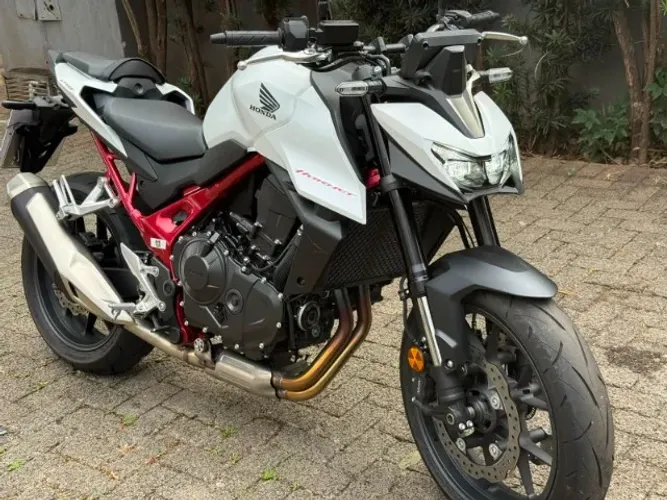 Honda CB 750 Hornet - 2026