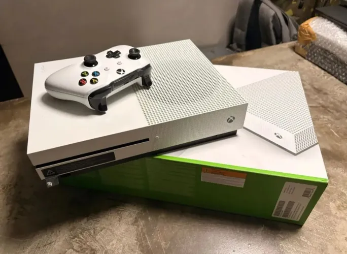 XBOX ONE S