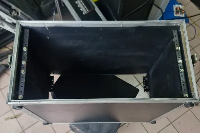 Hard case 5u