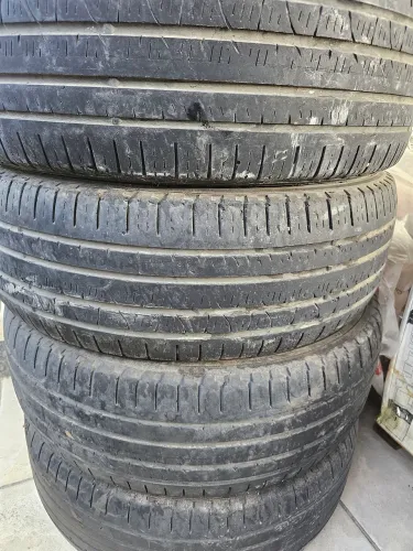 Pneus 215/65/16 Pirelli Scorpion usado (leia o anúncio)