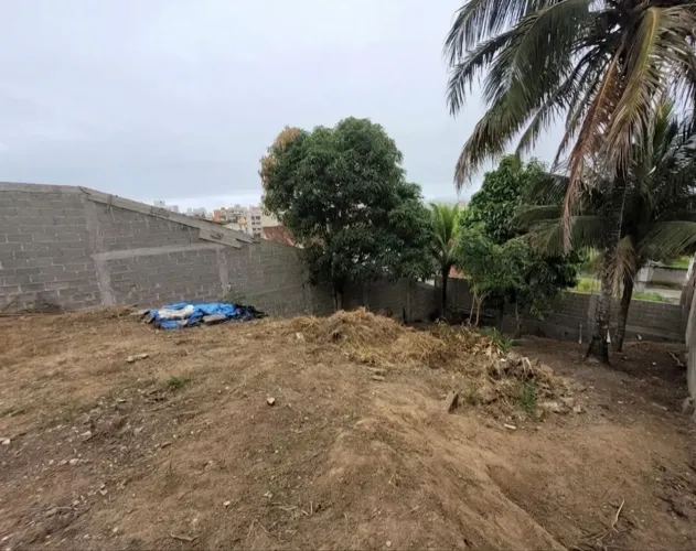 VENDO TERRENO EM NOVA GUARAPARI