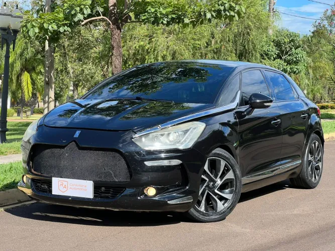 Citroen DS5 1.6 Turbo 16V 5P Aut. 2013