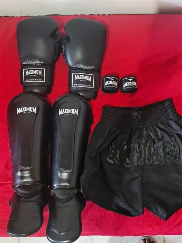 Equipamentos de Muay Thai  MAXIMUM 