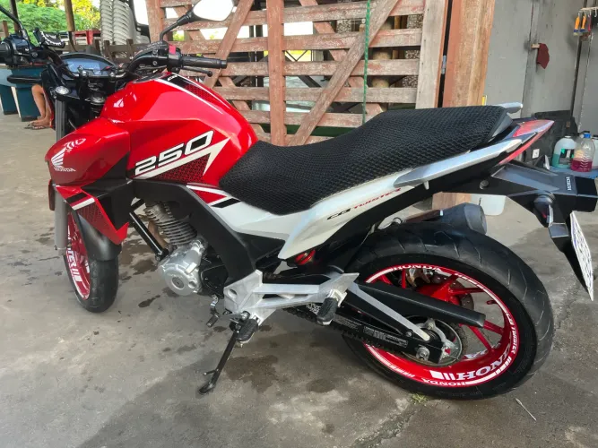 Moto nova