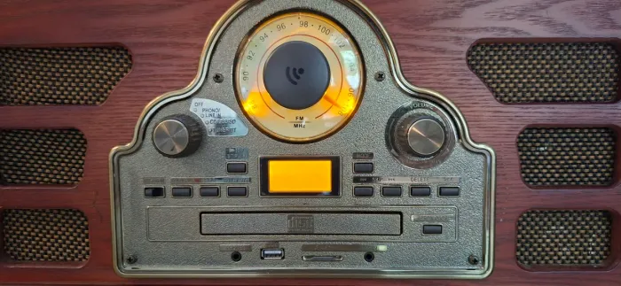 Vitrola Raveo Tenor, toca discos