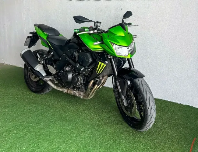 A KAWAZAKI z750 MAIS NOVA DA CIDADE