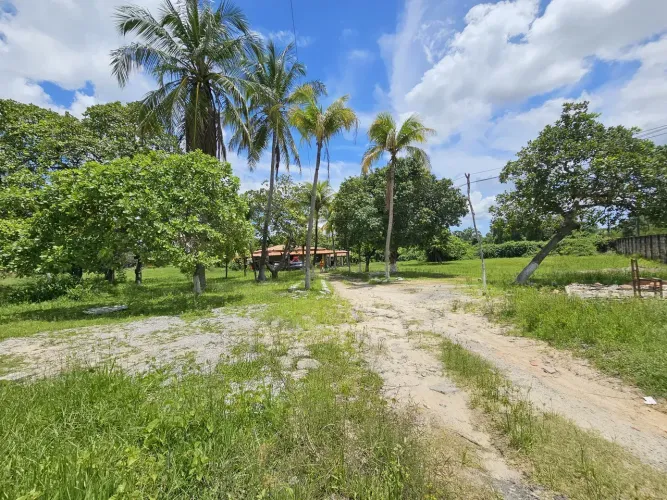 terreno/sítio com aproximadamente 6.300 m²  na Caucaia - CE