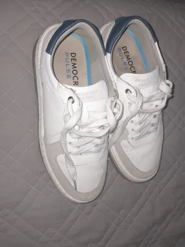 Tenis democrata 39