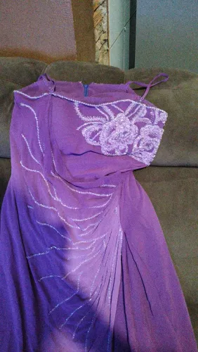 Vestido de festa longo lilás degradê um ombro só pedraria!