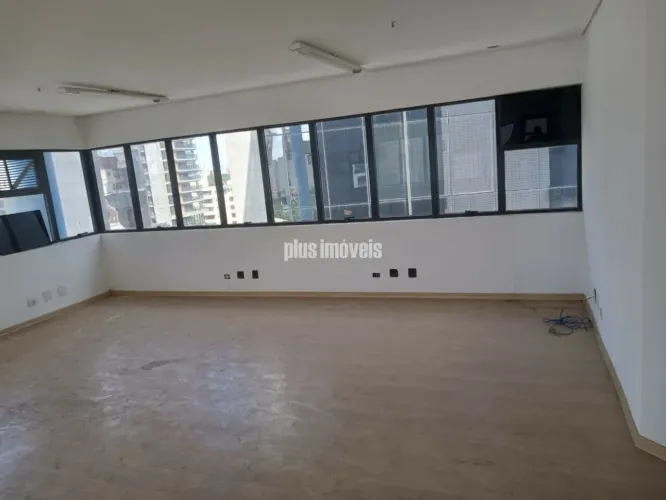 Conjunto Comercial em Pinheiros ? 45m² com 1 Vaga de Garagem