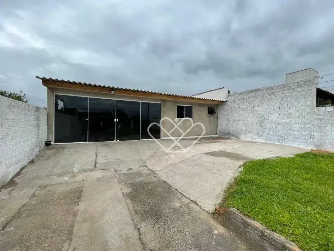 Casa à venda no bairro Parque dos Anjos em Gravataí com 2 quartos e ampla área