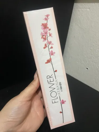 Kenzo ikebana