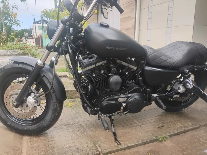 Harley Davidson xl 1200 custom cb